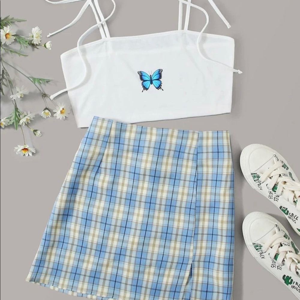 Super cute two piece set! Never worn brand new!